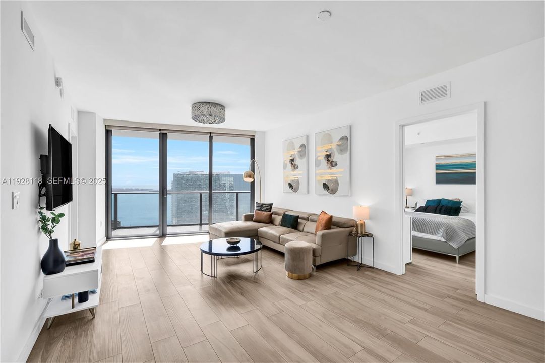 For Rent: $6,100 (2 beds, 2 baths, 1088 Square Feet)