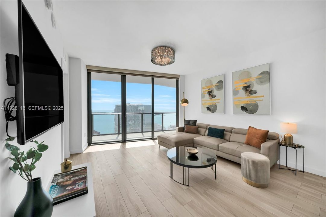 For Rent: $6,100 (2 beds, 2 baths, 1088 Square Feet)