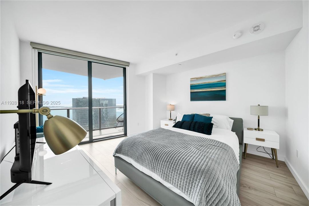 For Rent: $6,100 (2 beds, 2 baths, 1088 Square Feet)