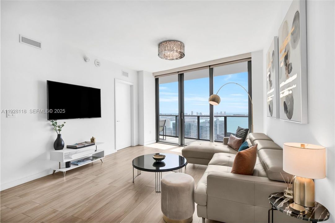 For Rent: $6,100 (2 beds, 2 baths, 1088 Square Feet)