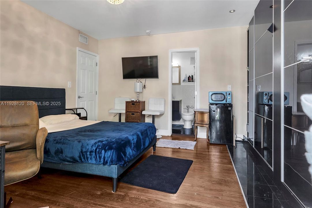 待售: $3,100,000 (0 贝兹, 0 浴室, 1760 平方英尺)