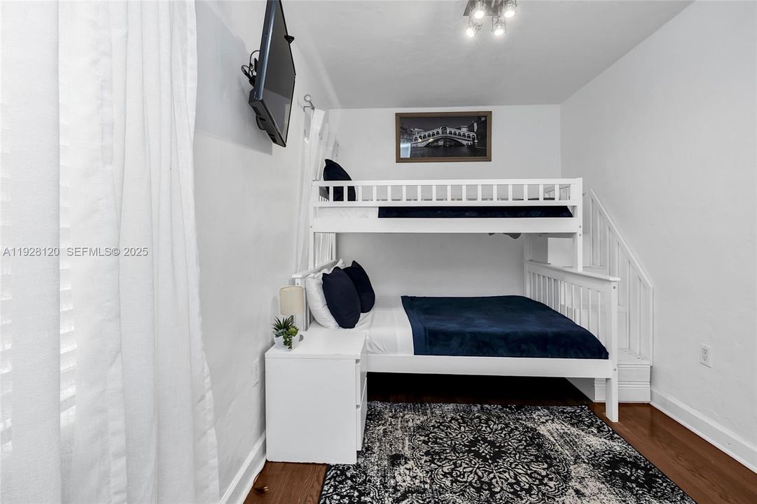 待售: $3,100,000 (0 贝兹, 0 浴室, 1760 平方英尺)