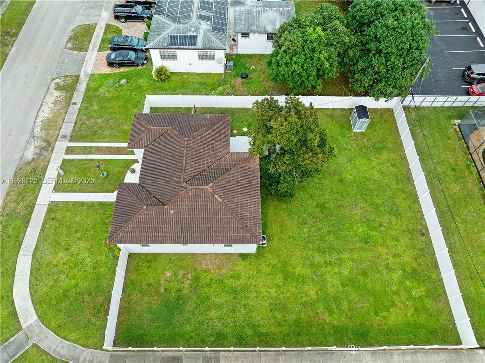 En Renta: $3,750 (4 camas, 2 baños, 1055 Pies cuadrados)