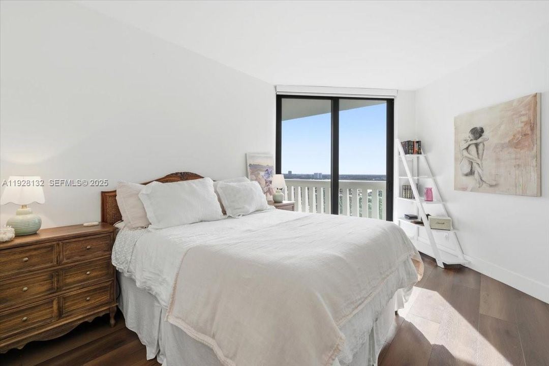 For Sale: $1,538,000 (3 beds, 3 baths, 2607 Square Feet)