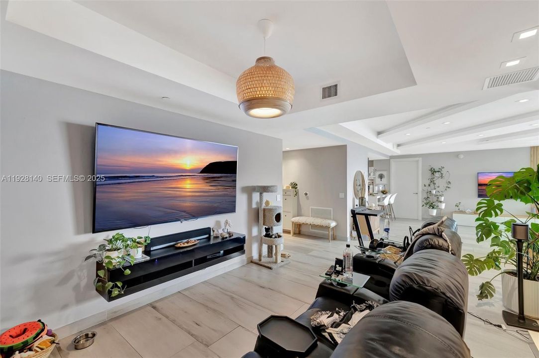 В аренду: $7,000 (2 спален, 3 ванн, 1750 Квадратных фут)