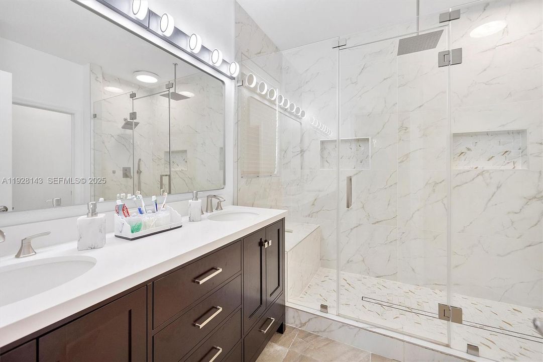 For Sale: $599,000 (4 beds, 2 baths, 1877 Square Feet)