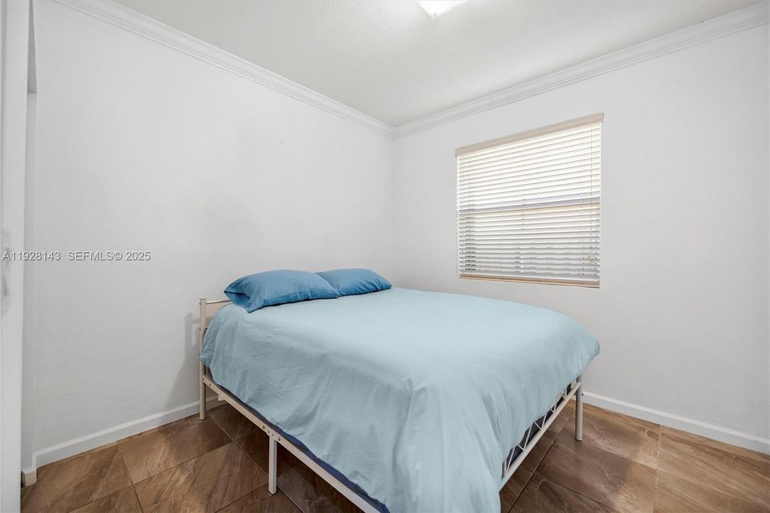 For Sale: $599,000 (4 beds, 2 baths, 1877 Square Feet)