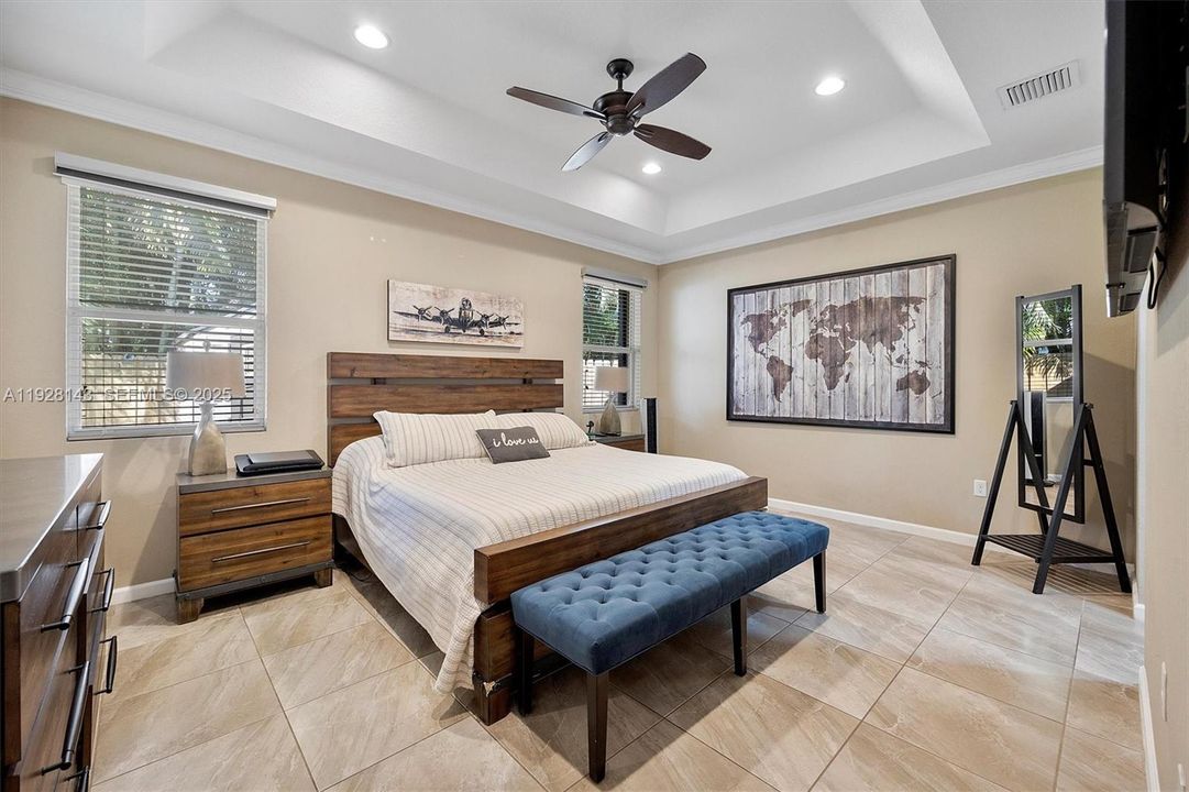 For Sale: $599,000 (4 beds, 2 baths, 1877 Square Feet)