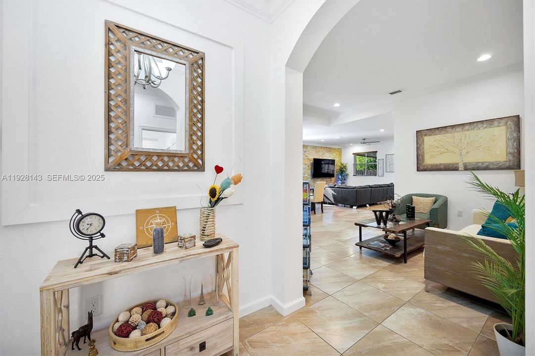 For Sale: $599,000 (4 beds, 2 baths, 1877 Square Feet)