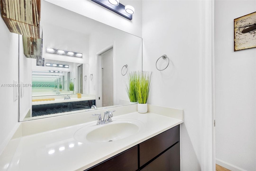 For Sale: $599,000 (4 beds, 2 baths, 1877 Square Feet)