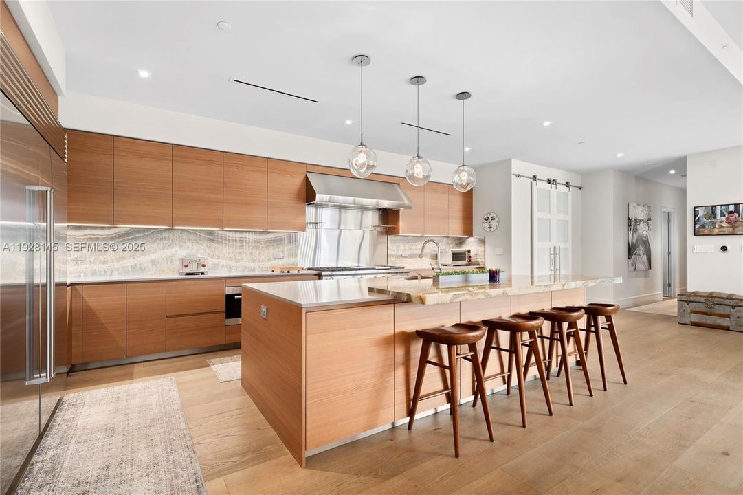 For Sale: $3,850,000 (3 beds, 4 baths, 2885 Square Feet)