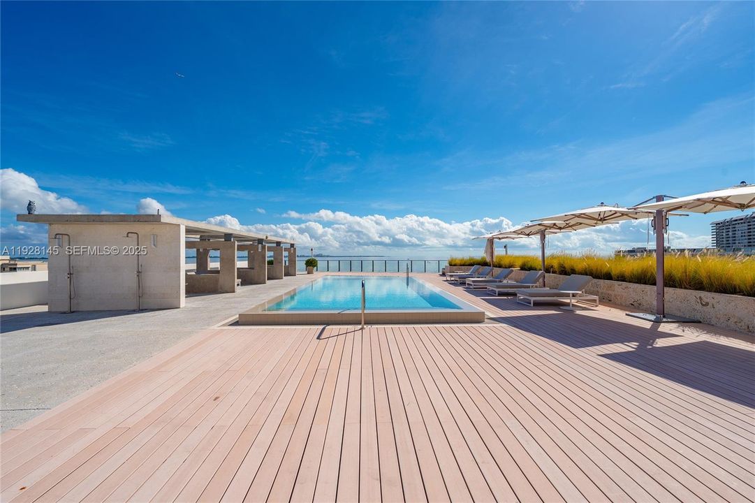 For Sale: $3,850,000 (3 beds, 4 baths, 2885 Square Feet)