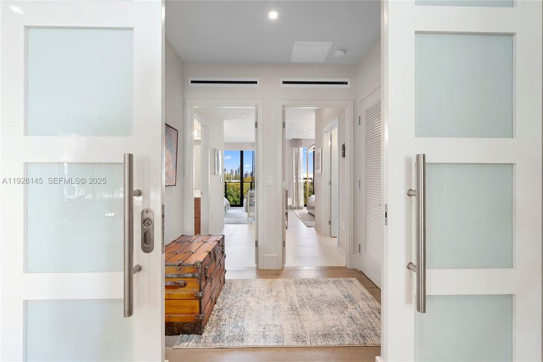 For Sale: $3,850,000 (3 beds, 4 baths, 2885 Square Feet)