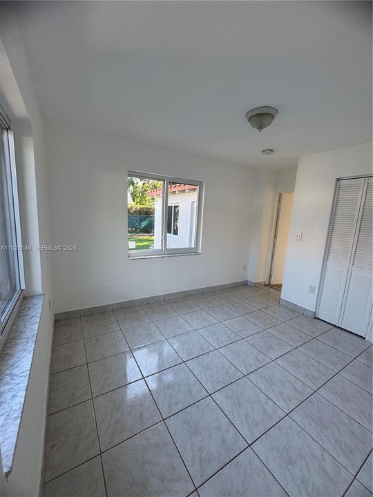 В аренду: $7,500 (4 спален, 2 ванн, 2290 Квадратных фут)