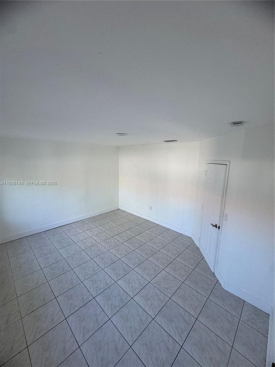 В аренду: $7,500 (4 спален, 2 ванн, 2290 Квадратных фут)