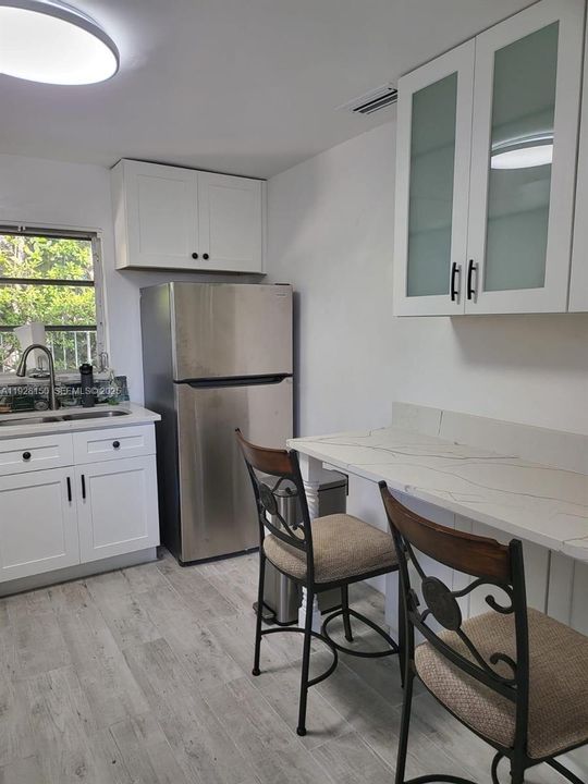 В аренду: $1,350 (1 спален, 1 ванн, 3220 Квадратных фут)