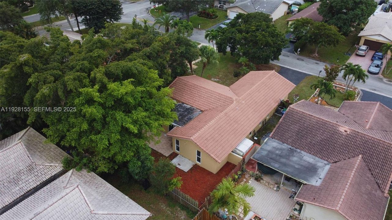 En Venta: $575,000 (3 camas, 2 baños, 1438 Pies cuadrados)