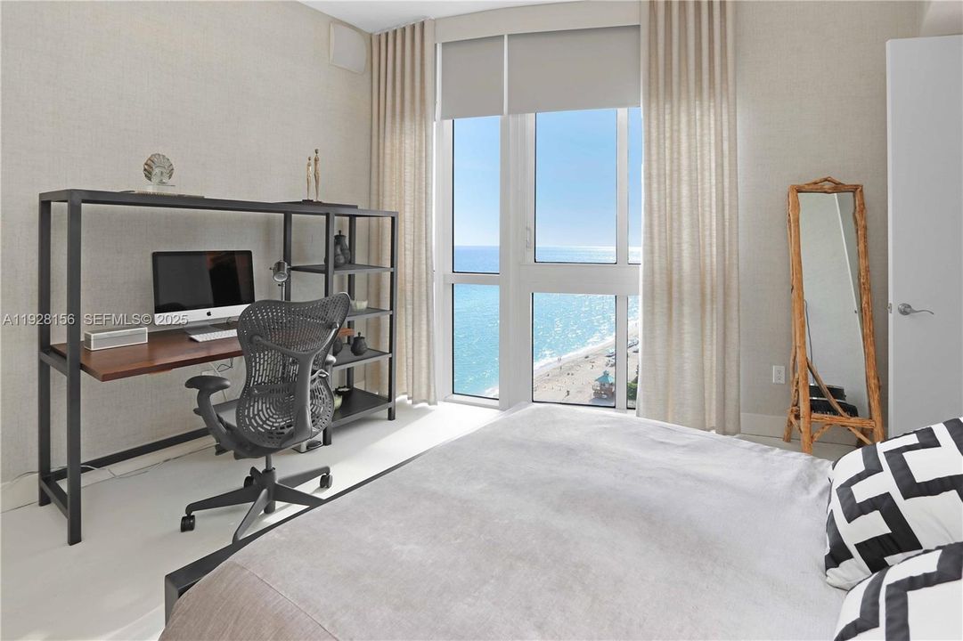 For Sale: $2,980,000 (3 beds, 3 baths, 2768 Square Feet)