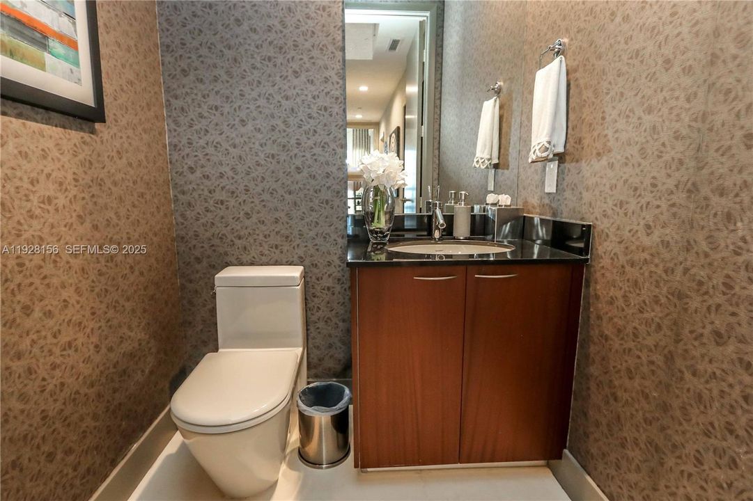 For Sale: $2,980,000 (3 beds, 3 baths, 2768 Square Feet)