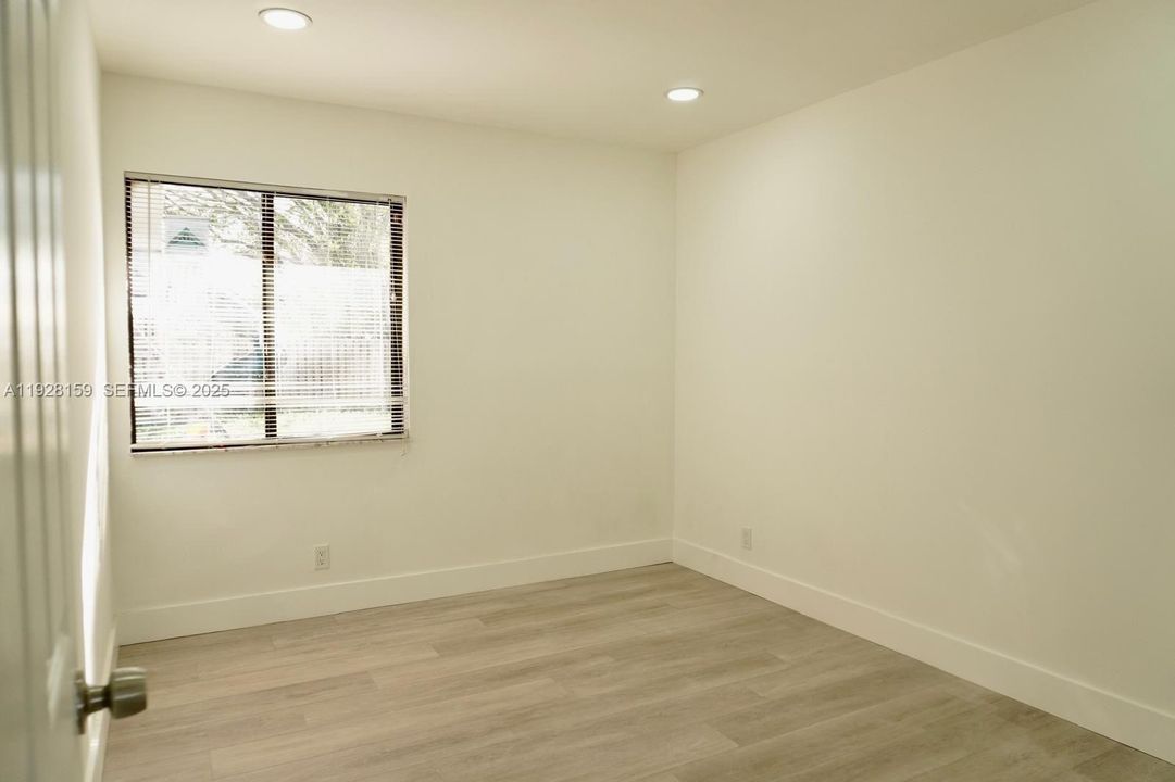 待售: $445,000 (3 贝兹, 2 浴室, 1170 平方英尺)