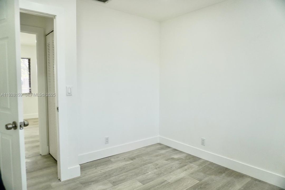 待售: $445,000 (3 贝兹, 2 浴室, 1170 平方英尺)