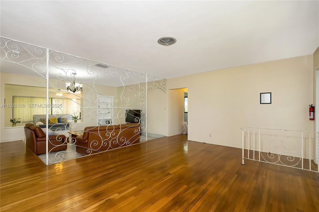 待售: $575,000 (3 贝兹, 3 浴室, 2146 平方英尺)