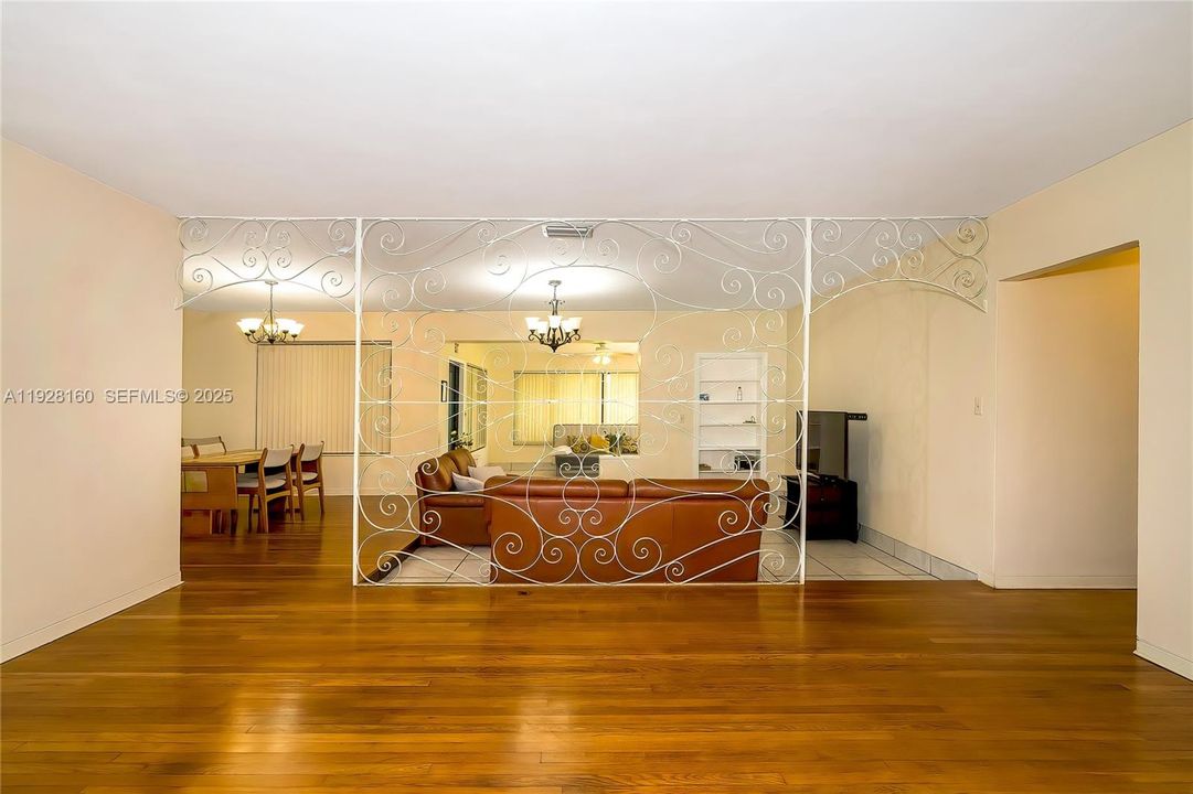 待售: $575,000 (3 贝兹, 3 浴室, 2146 平方英尺)