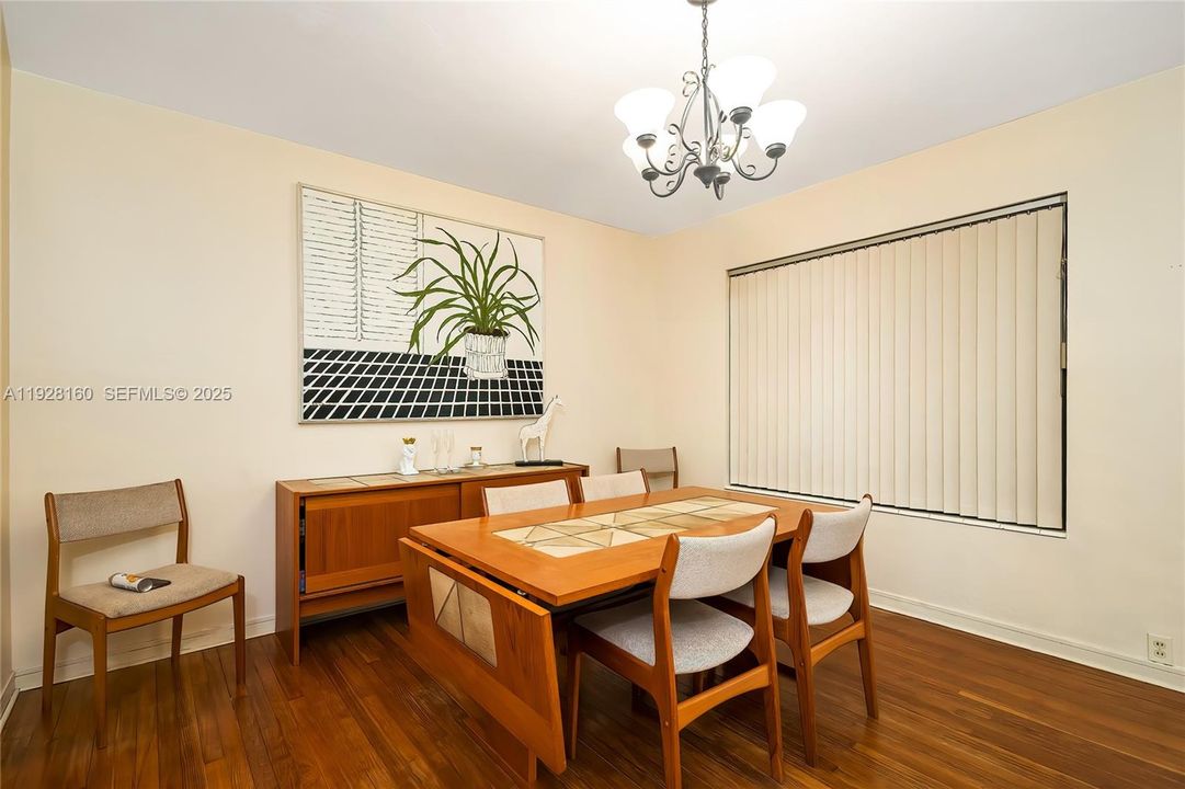 待售: $575,000 (3 贝兹, 3 浴室, 2146 平方英尺)