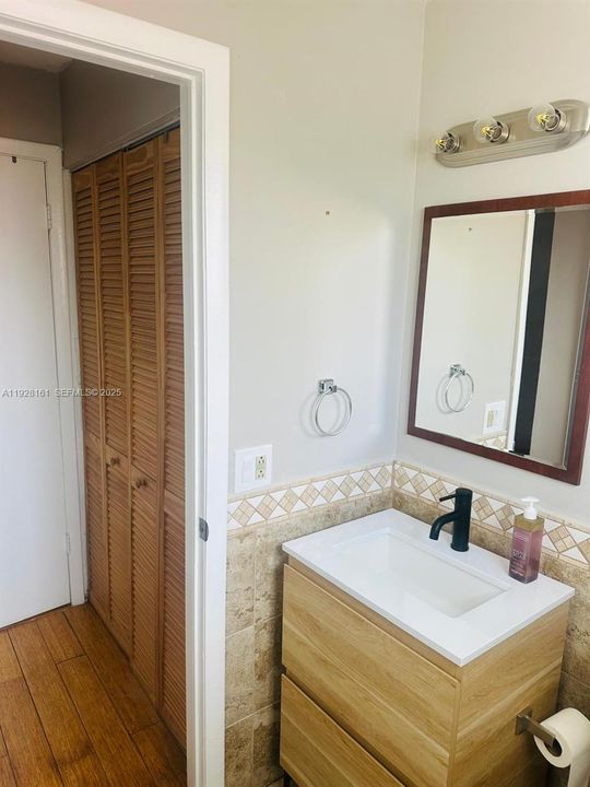 For Rent: $2,800 (3 beds, 2 baths, 1515 Square Feet)