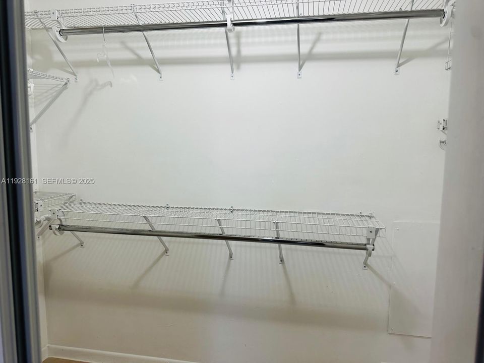 For Rent: $2,800 (3 beds, 2 baths, 1515 Square Feet)