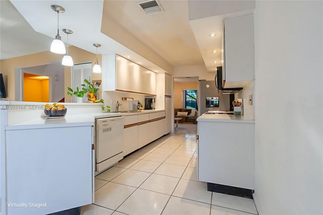 待售: $435,000 (3 贝兹, 2 浴室, 1625 平方英尺)