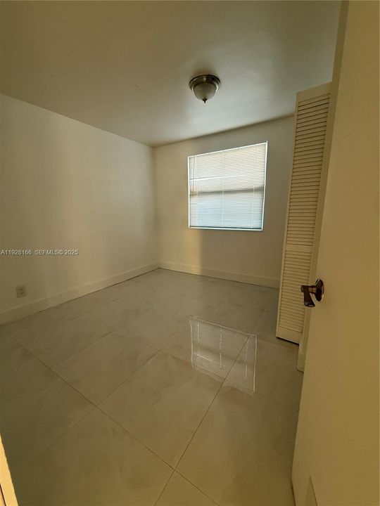 В аренду: $2,500 (2 спален, 1 ванн, 928 Квадратных фут)