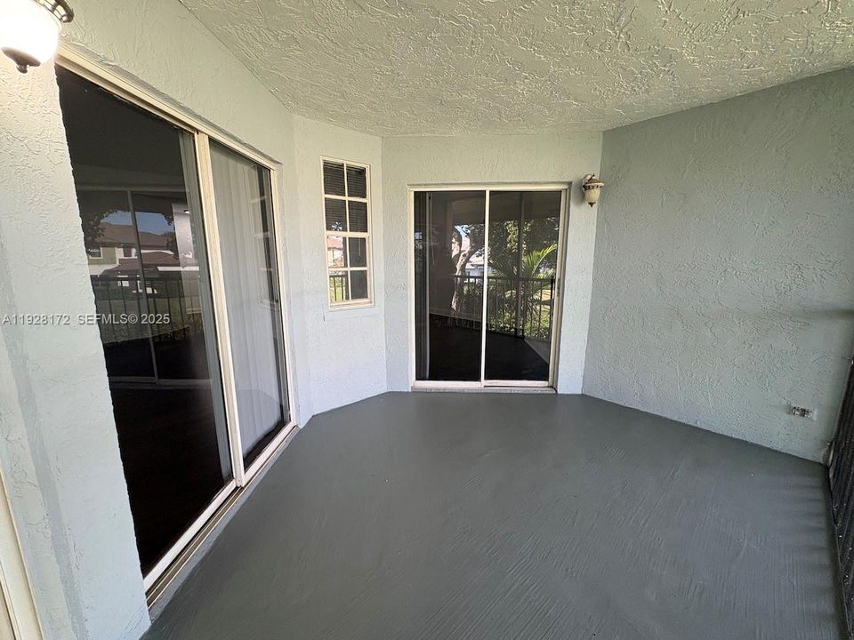 En Venta: $375,000 (2 camas, 2 baños, 1126 Pies cuadrados)