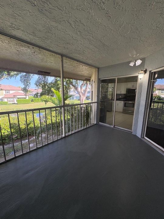 En Venta: $375,000 (2 camas, 2 baños, 1126 Pies cuadrados)