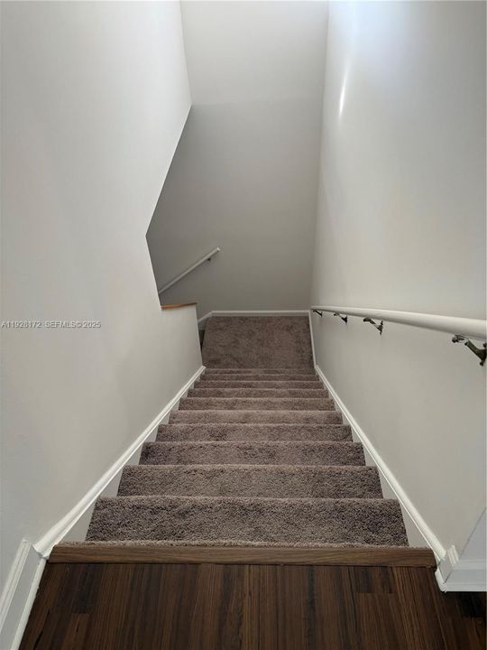 En Venta: $375,000 (2 camas, 2 baños, 1126 Pies cuadrados)