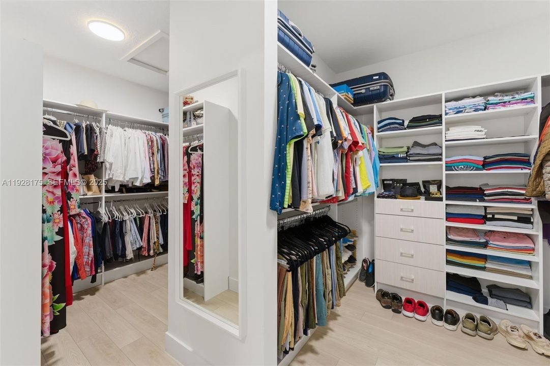 На продажу: $2,550,000 (5 спален, 5 ванн, 4212 Квадратных фут)