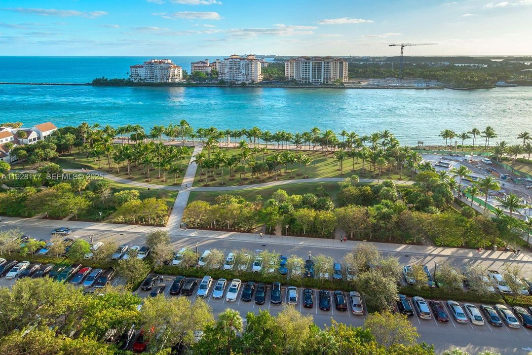 В аренду: $13,000 (3 спален, 2 ванн, 2340 Квадратных фут)