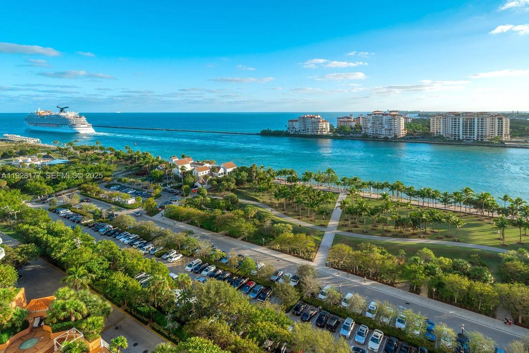 В аренду: $13,000 (3 спален, 2 ванн, 2340 Квадратных фут)