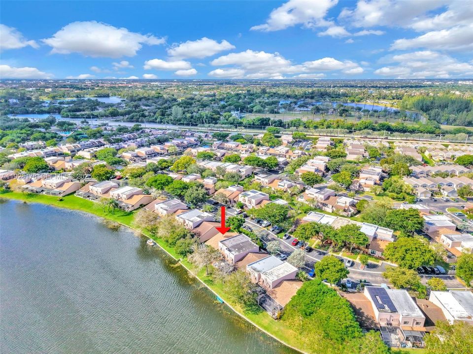 For Rent: $2,850 (2 beds, 2 baths, 1018 Square Feet)