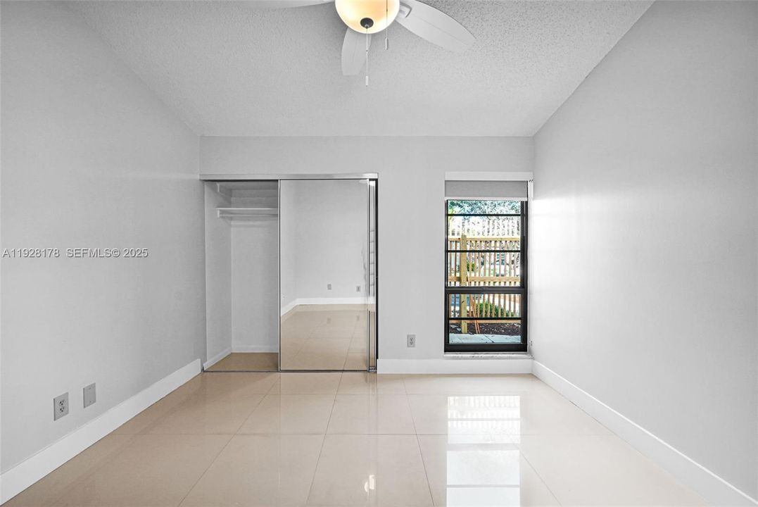 For Rent: $2,850 (2 beds, 2 baths, 1018 Square Feet)