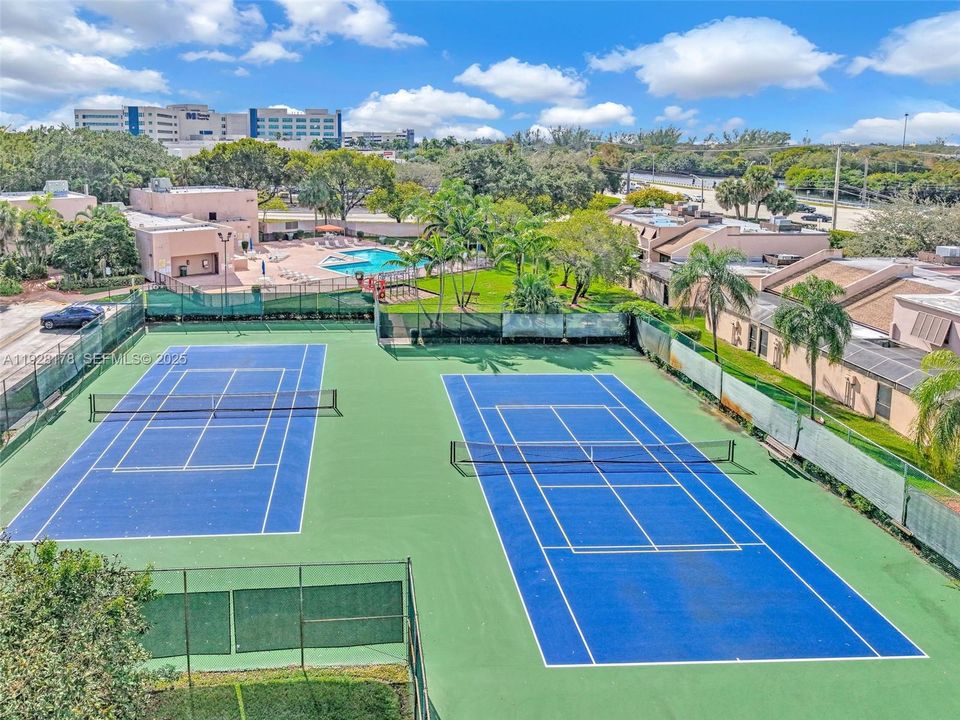 For Rent: $2,850 (2 beds, 2 baths, 1018 Square Feet)