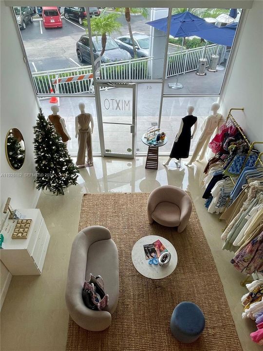 В аренду: $7,450 (0 спален, 0 ванн, 0 Квадратных фут)