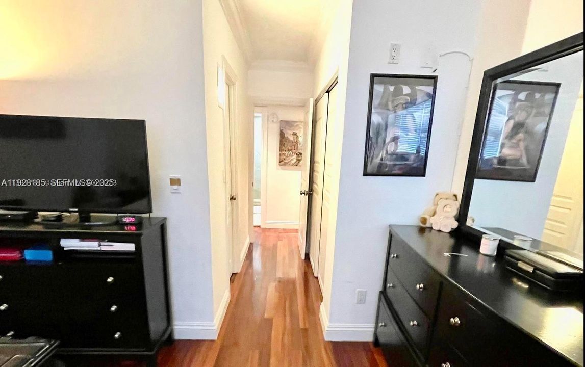 В аренду: $3,750 (2 спален, 2 ванн, 1525 Квадратных фут)