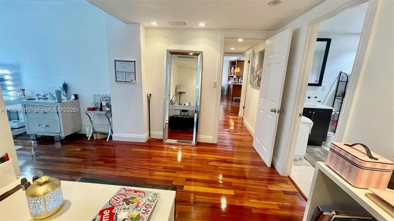 В аренду: $3,750 (2 спален, 2 ванн, 1525 Квадратных фут)