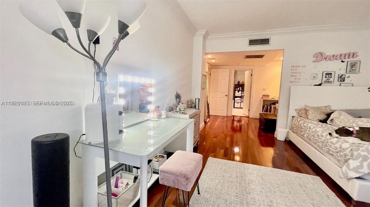 В аренду: $3,750 (2 спален, 2 ванн, 1525 Квадратных фут)