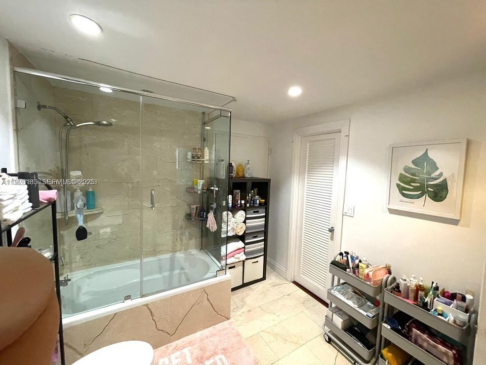 В аренду: $3,750 (2 спален, 2 ванн, 1525 Квадратных фут)