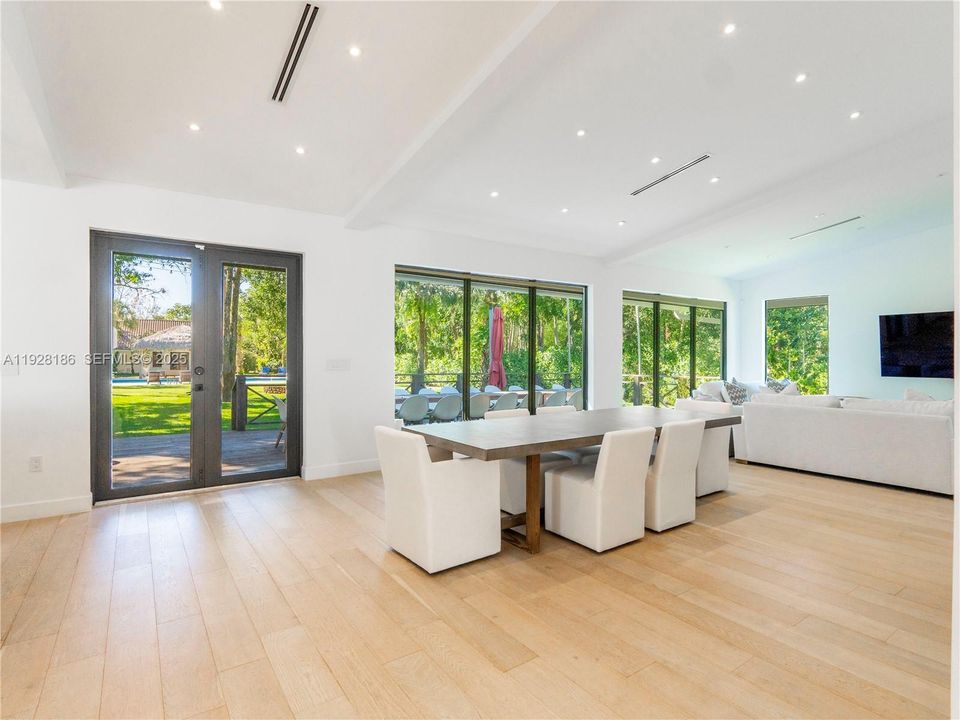 待售: $2,575,000 (4 贝兹, 4 浴室, 4440 平方英尺)