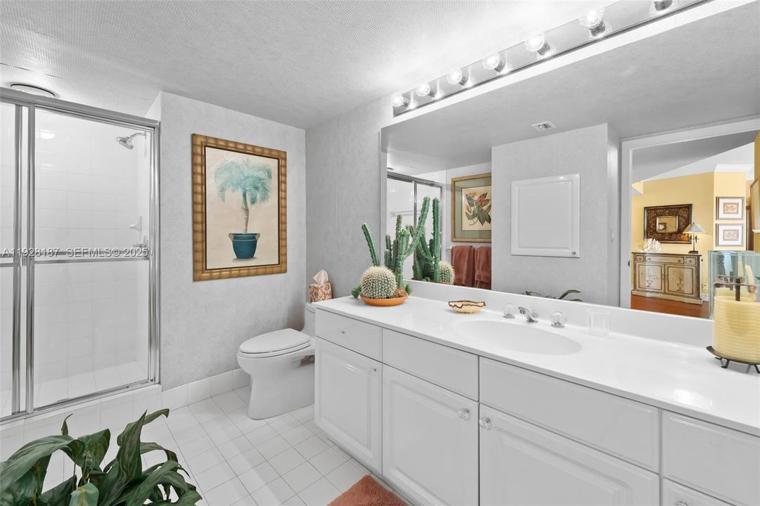 На продажу: $525,000 (2 спален, 2 ванн, 1460 Квадратных фут)