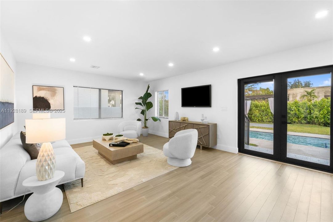 待售: $1,395,000 (4 贝兹, 4 浴室, 2075 平方英尺)