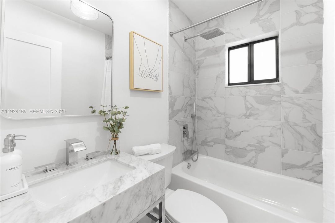 待售: $1,395,000 (4 贝兹, 4 浴室, 2075 平方英尺)